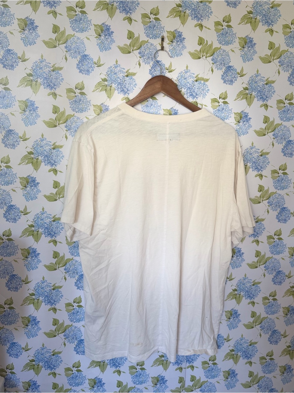 Classic Men's Crew Neck T-Shirt in Cream - Picture 5 of 5